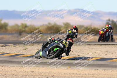 media/Nov-16-2024-CVMA (Sat) [[0e4bb1f32f]]/Race 9-Amateur Supersport Middleweight/